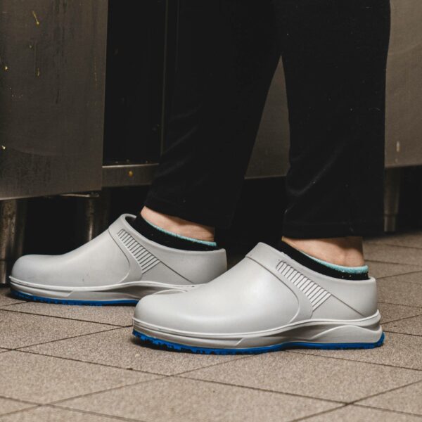REBEL Cruiza Chef-Pro Slip-on Clog Grey and Blue REBEL Cruiza Chef-Pro Slip-on Clog Grey and Blue - Image 4